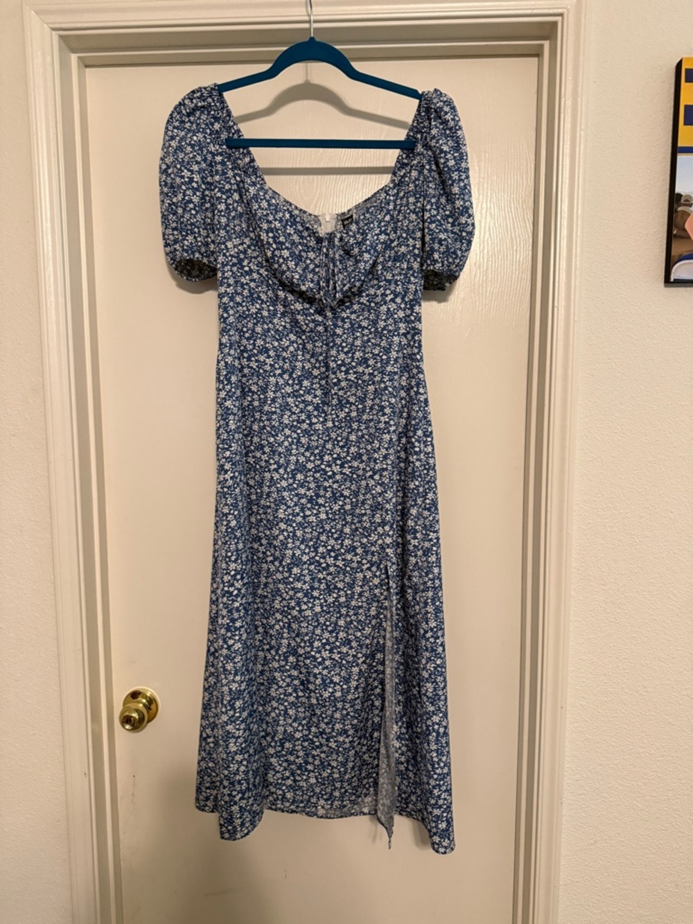 Blue Floral Puff-Sleeve Midi Dress